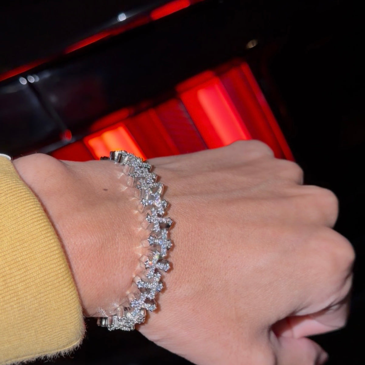 ICED CROSS LINK BRACELET - SILVER
