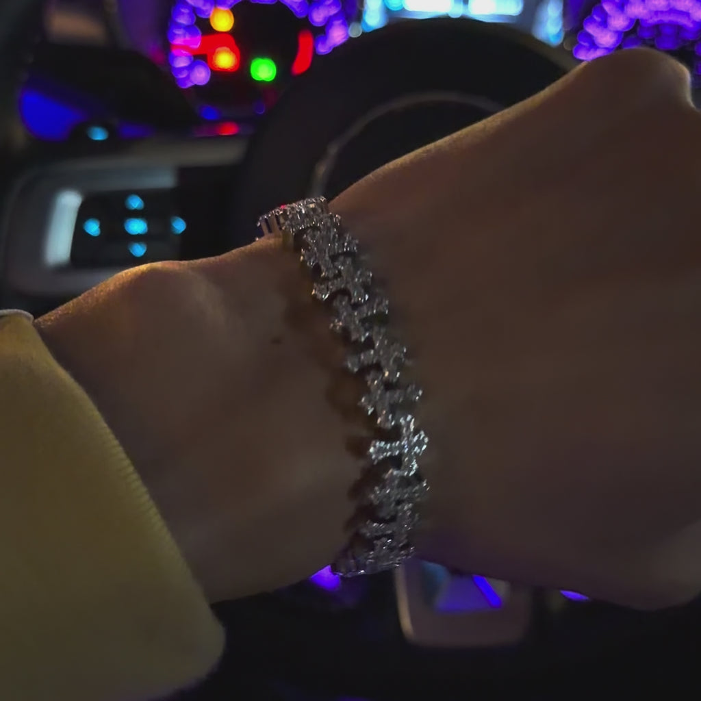 ICED CROSS LINK BRACELET - SILVER